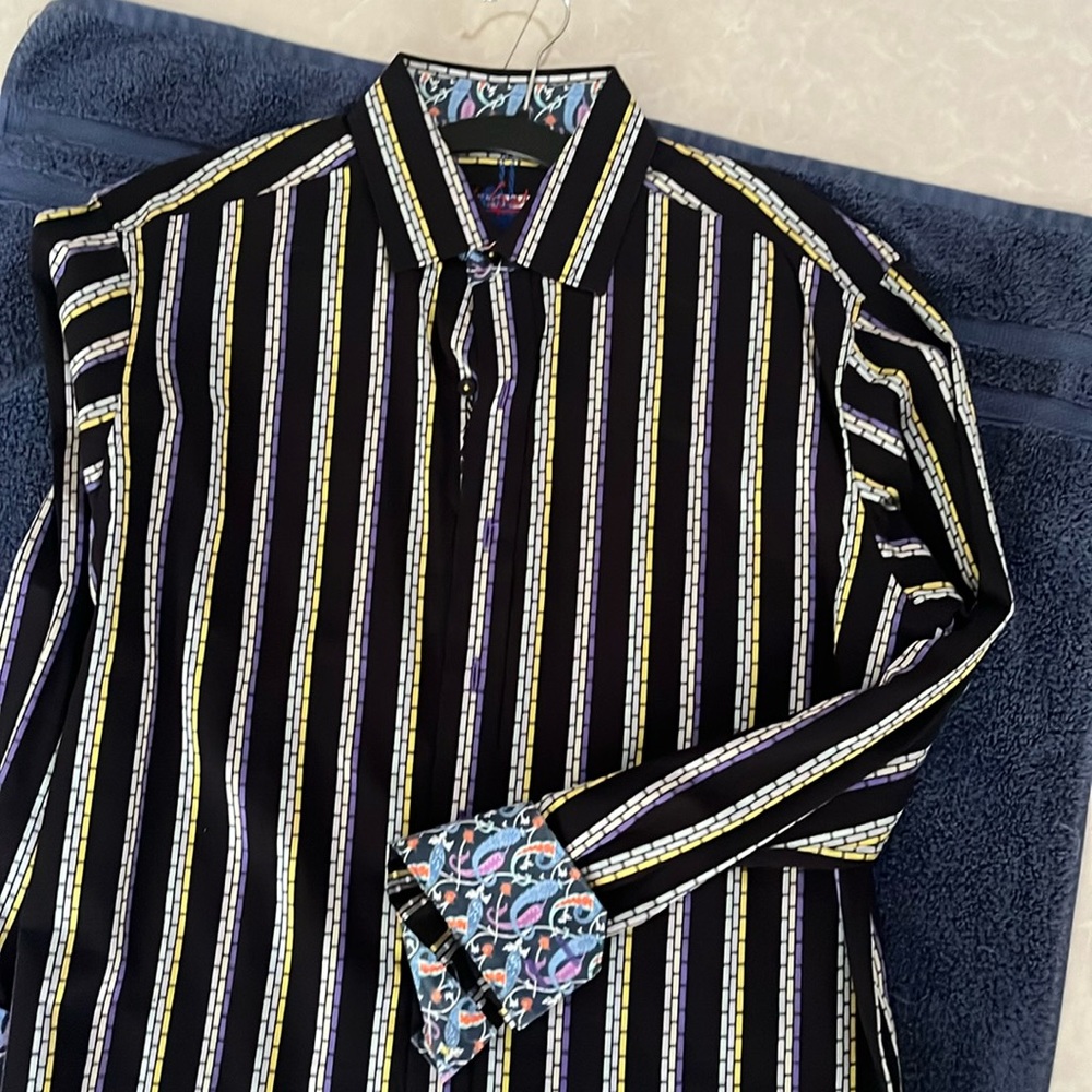 Stunning Robert Graham short